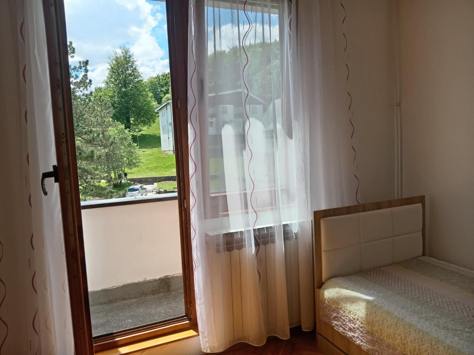 Apartman "Plitvice And You" Plitvicka Jezera Exterior photo